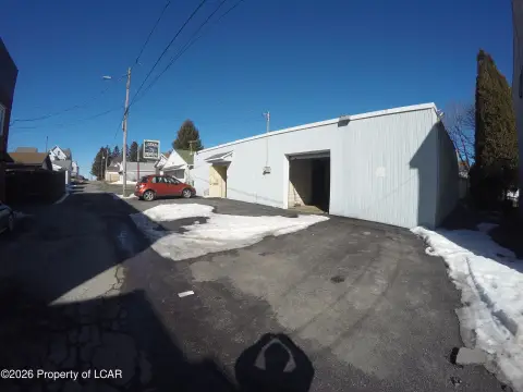 Commercial Building with Garage