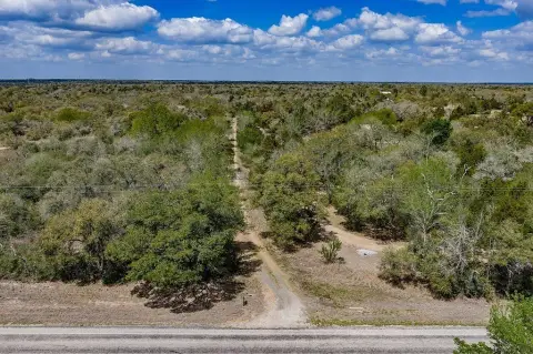 Secluded Acreage Near Fayetteville Square