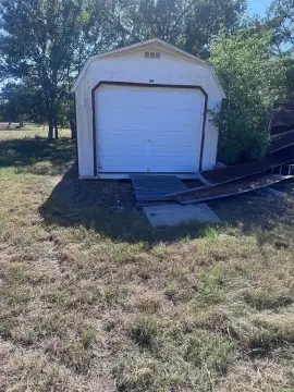 La Grange Acreage with Utilities