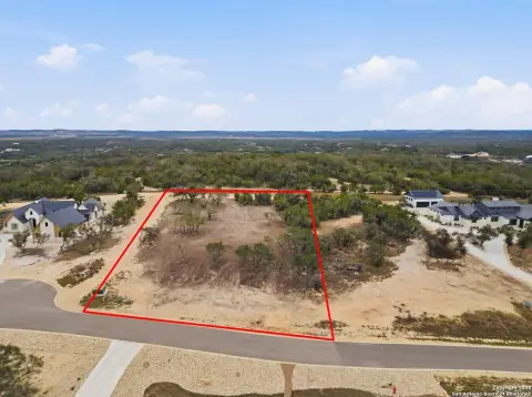 Hilltop Homesite in Belle Oaks
