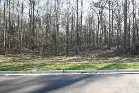 Spacious Auburn Homesite