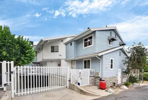 Custom Tri-Plex with Dual-Level Units