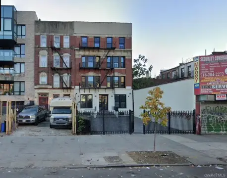 12-Unit Multifamily Apartment Building