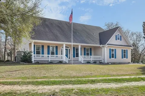 La Grange Ranch-Style Home