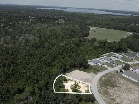 Residential Land in Kissimmee, FL