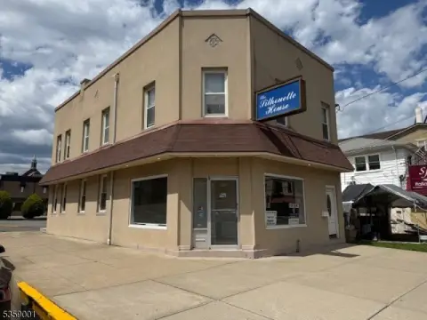 Retail Space in Totowa