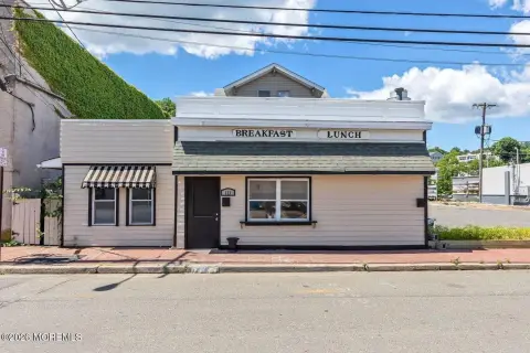 Highlands Commercial Space For Rent