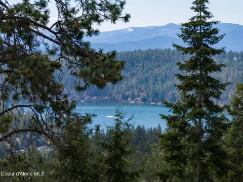 Hayden Land with Lake Views