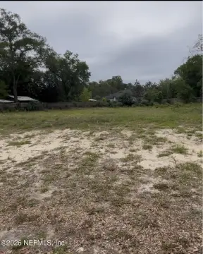 Residential Land in Jacksonville, FL