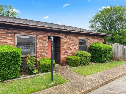 One-Level Residential Income Property