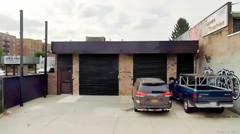 Freestanding Flex Space