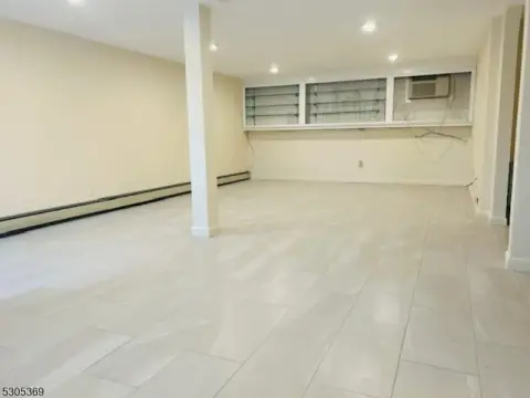 Office Space in Lake Hiawatha