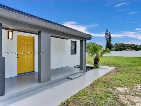 Renovated Duplex with Separate Laundry