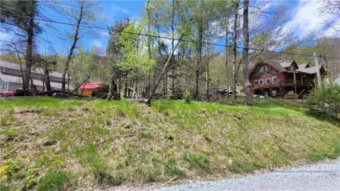 Land with Beech Mountain Club