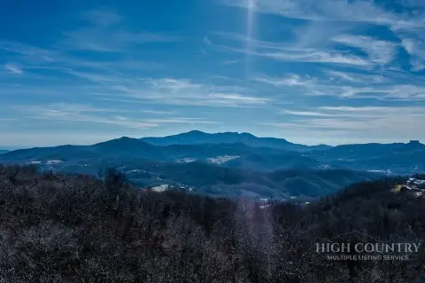 Mountain View Estate Lot