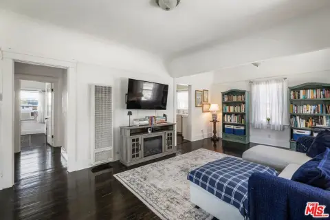 Angelino Heights Triplex with Views