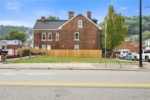 Level Corner Commercial Lot