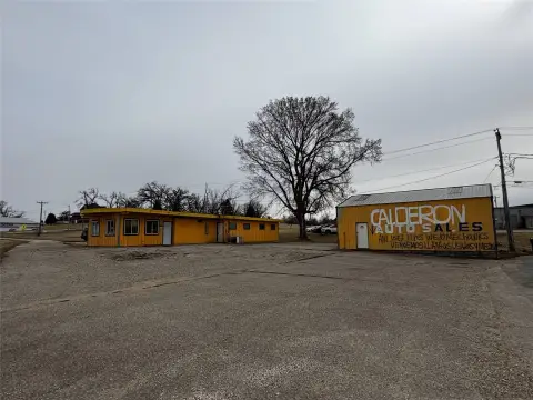 Commercial Auto Shop Property