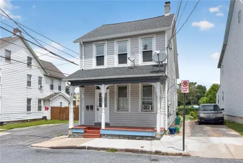 Detached Two-Unit Residential Income