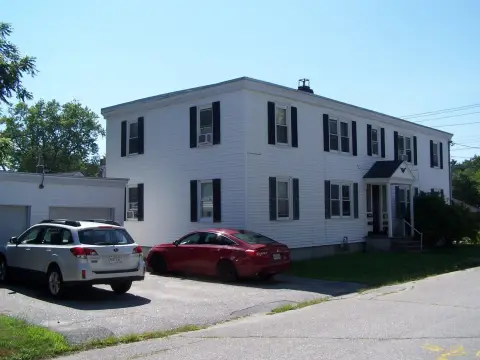 4-Unit Multifamily Building