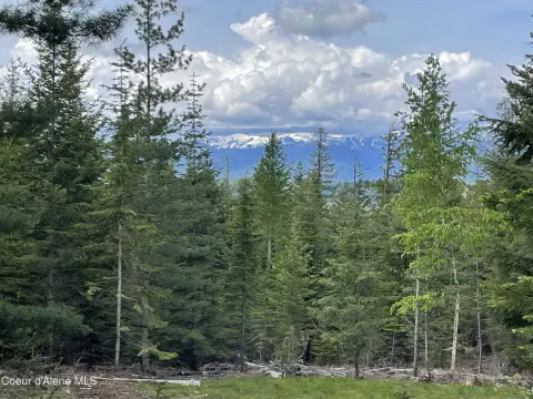 Private Land with Mountain Views