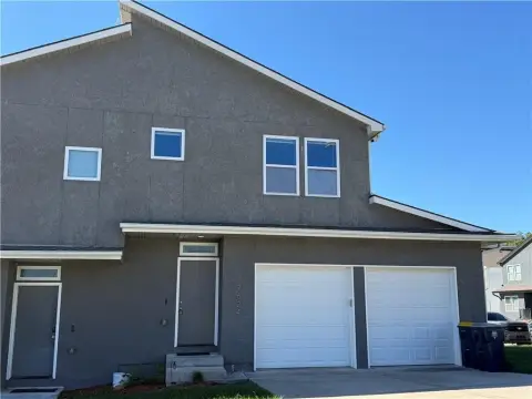 Half-Duplex with Finished Basement