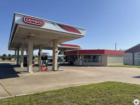 Texarkana Conoco Gas Station