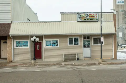 Bar & Grill with Commercial Kitchen