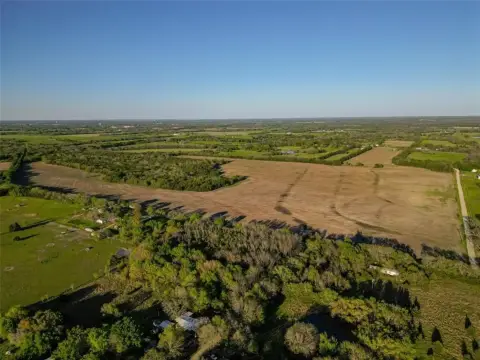 Large Tract in Growing North Texas