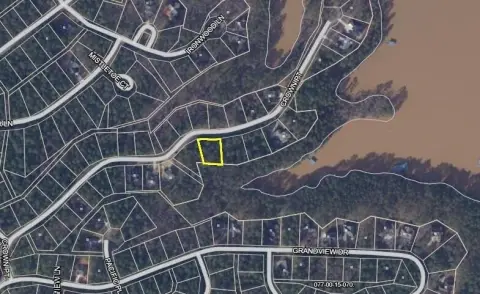 Waterfront Land in Savannah Lakes