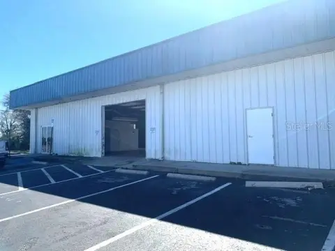 Versatile Flex Space in Dade City