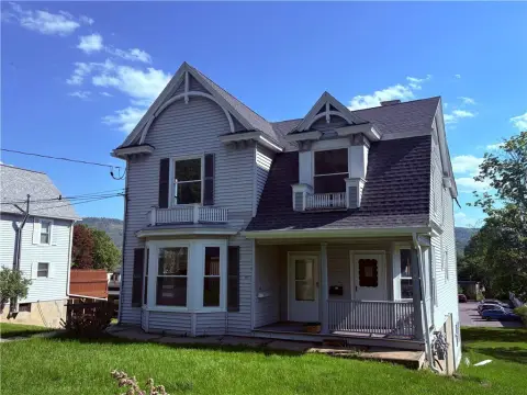 Well-Maintained West End Triplex