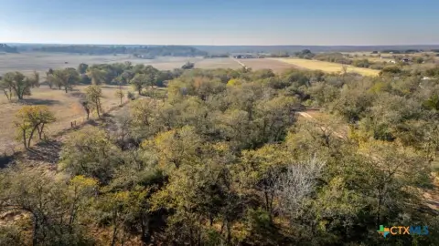 Unrestricted Land in Gonzales County
