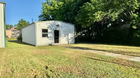 Krebs, OK Commercial Building