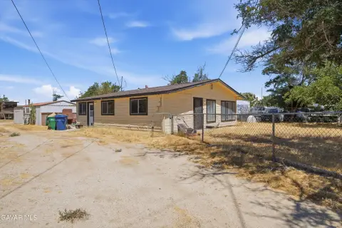Single-Family Home with LCM1 1/2-B1 Zoning