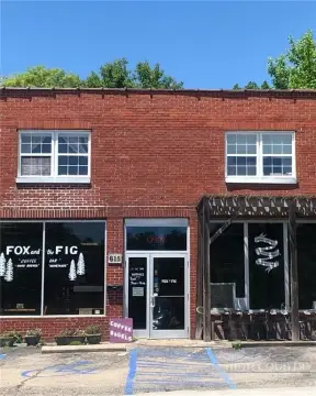 Downtown Mixed-Use Café Building