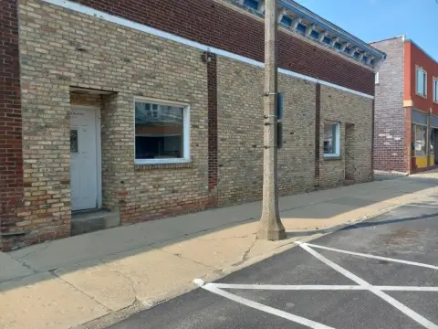 Commercial Space in Stockton, IL