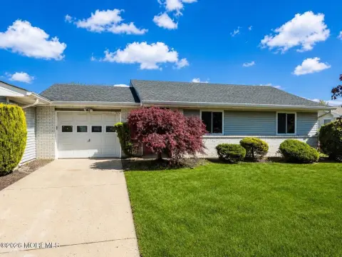 Renovated Duplex in 55+ Community