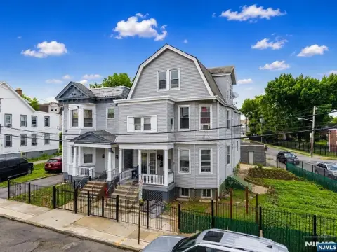 Triplex with Separate Utilities