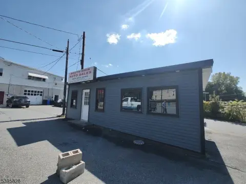 Commercial Lot on South Main