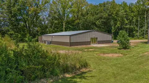 Aberdeen Commercial Property on Highway