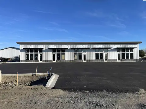 New Gray-Shell Retail Space