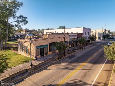 Renovated Retail Space in Homer