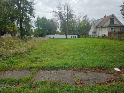 Buildable Lot Near Niagara Falls