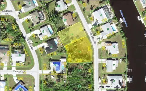 Spacious Land in Port Charlotte