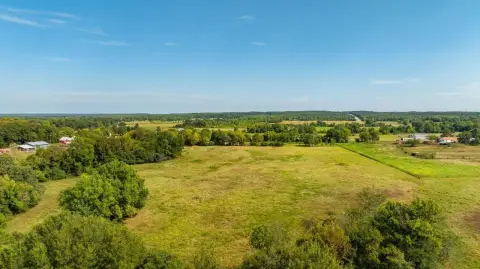 47-Acre Farm/Estate in Mount Vernon