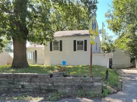 Tenant-Occupied Multifamily Building