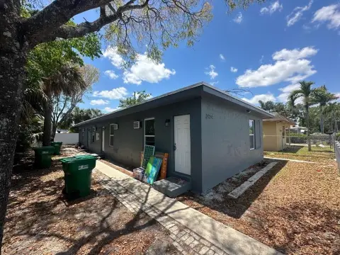 Renovated Fourplex in Fort Lauderdale