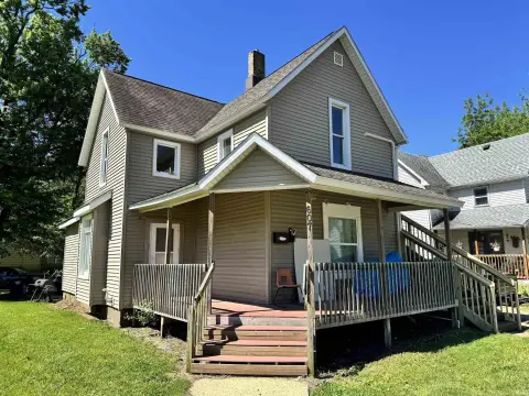 Updated Duplex in Elkhart, IN