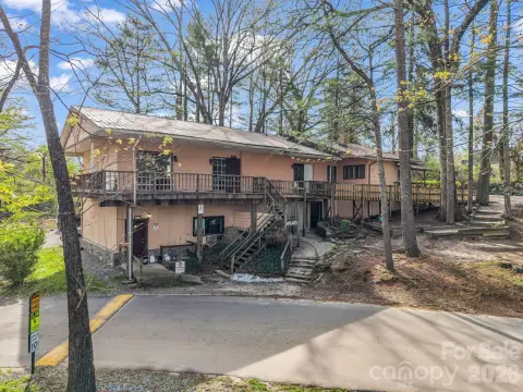 5-Unit Apartment Building